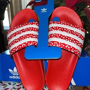 Adidas size 7 slides